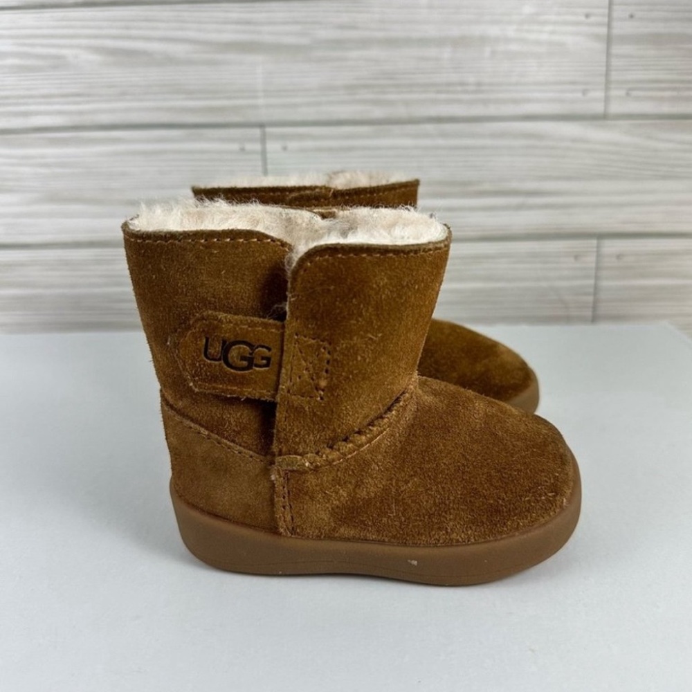 UGG Baby Keelan Boots Size 02/03